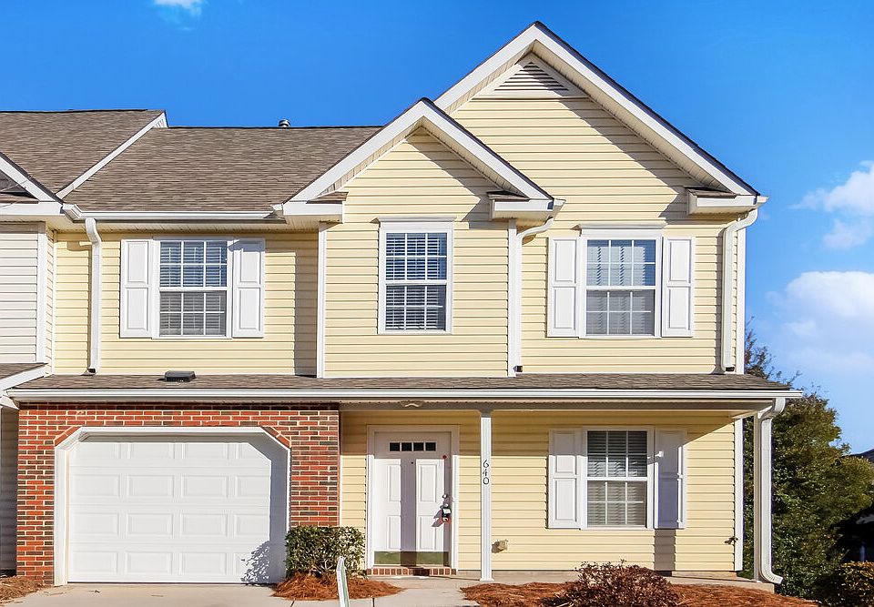 1st image of 640 Piermont Ct