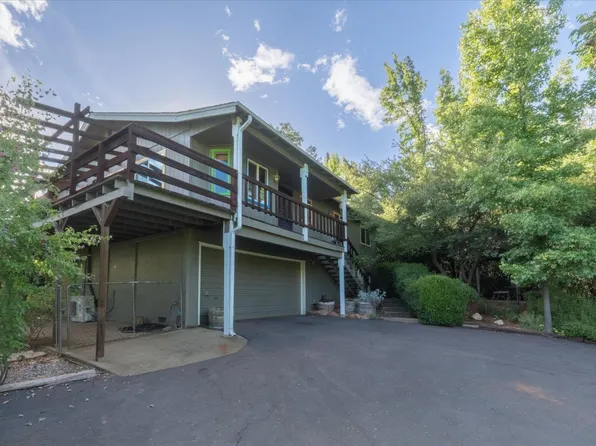 233 Sweetwater Dr, Murphys, CA 95247