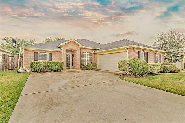 1st image of 1712 Tonya May Ln