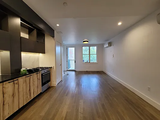 Rented by Lodger Corp | media 18