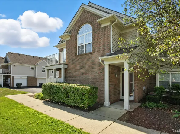 14548 Holborn Dr, Sterling Heights, MI 48313