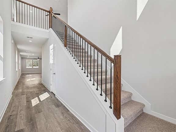 3rd image of 1216 Lavender Way