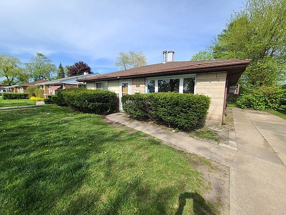 2nd image of 1391 Burnham Ave