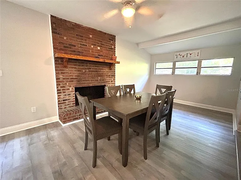 3919 SW 21st St — Photo 10