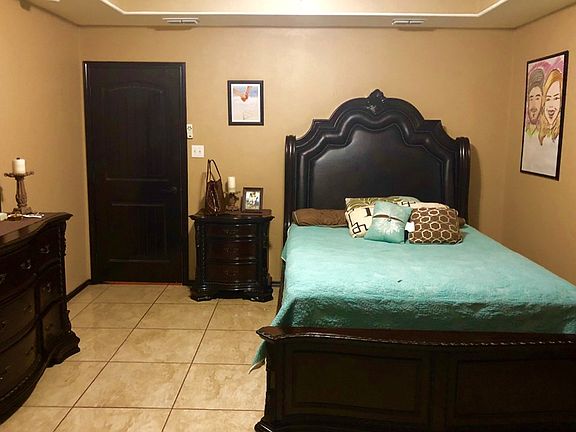 5th image of 2405 Ambassador St