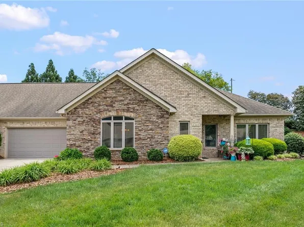 6303 Stone Gables Ct, Jamestown, NC 27282