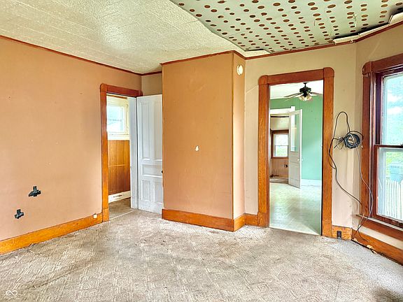 4th image of 305 N 17th St