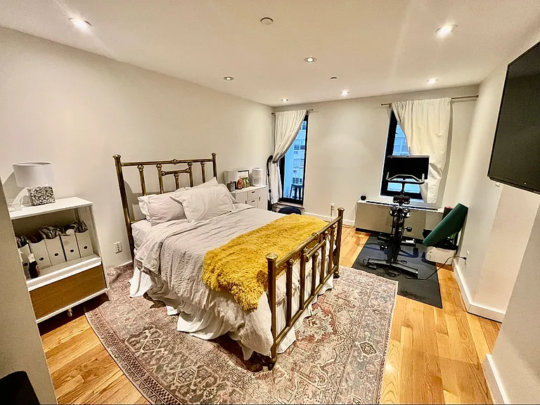 215 E 81st St #6B — Photo 6