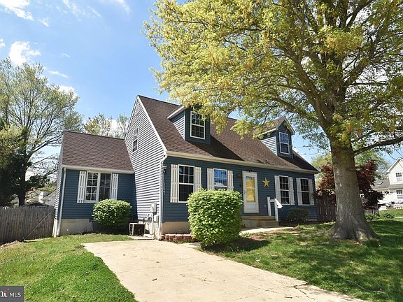 2nd image of 107 Chestnut Dr