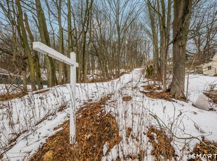 10 Huntington Avenue, New Haven, CT 06512