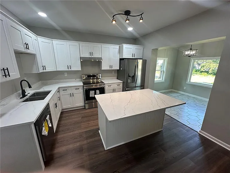 557 Chappell Rd NW — Photo 3