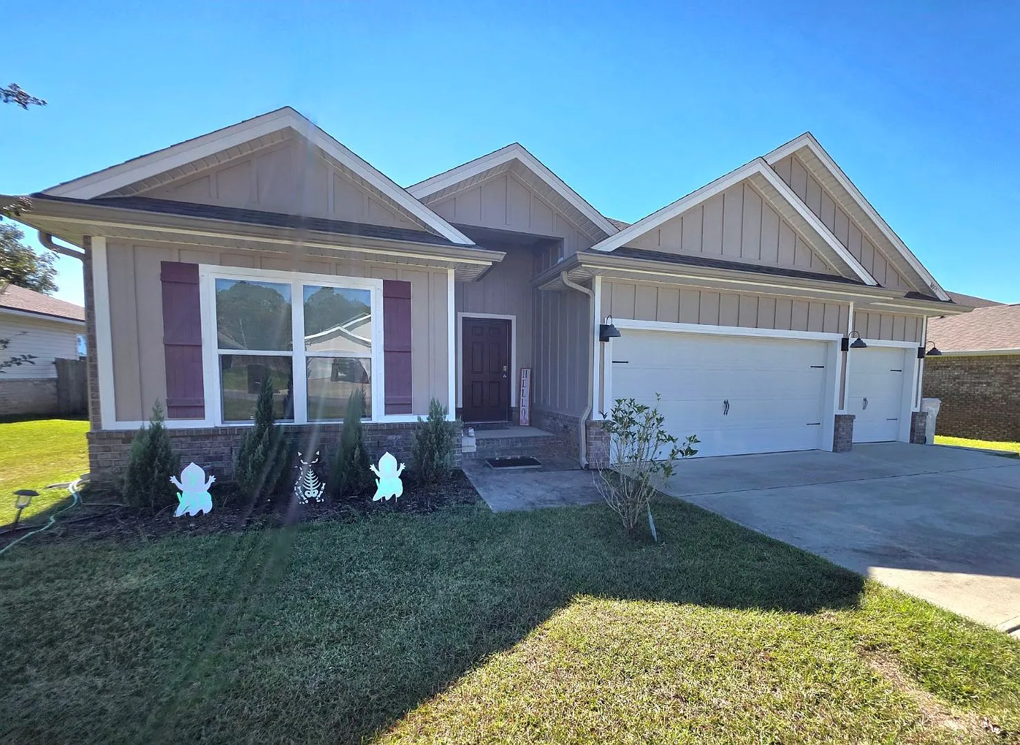 Welcome home to this stunning Milton gem on 1/2 Acre Lot! — Photo 2