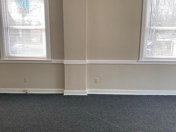 4th image of 4400 Market St #2