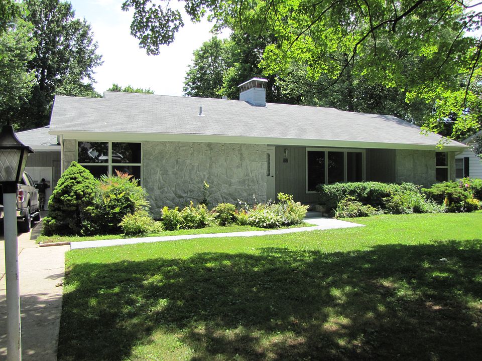house elevation front