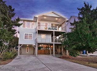1016 S Topsail Dr, Surf City, NC 28445