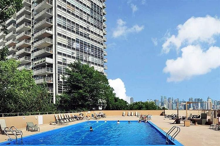 2nd image of 6040 Blvd East APT 8j