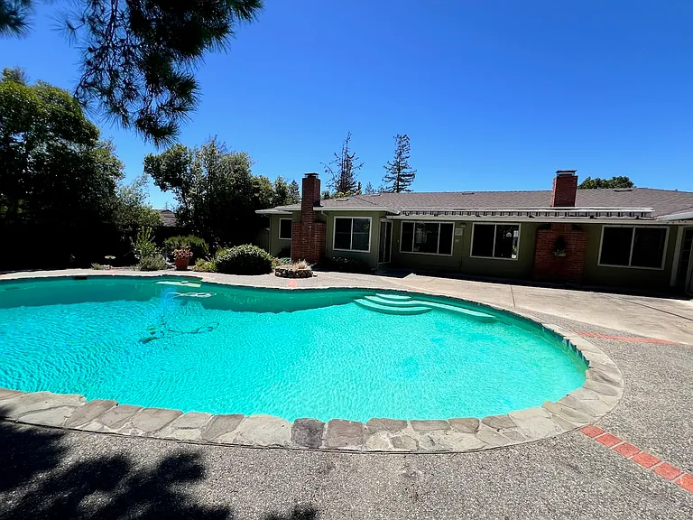 20607 Russell Ln — Photo 20