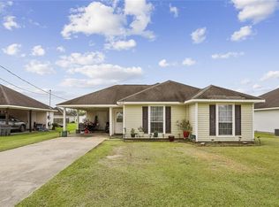 1413 W Worthy St, Gonzales, LA 70737