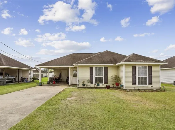 1413 W Worthy St, Gonzales, LA 70737
