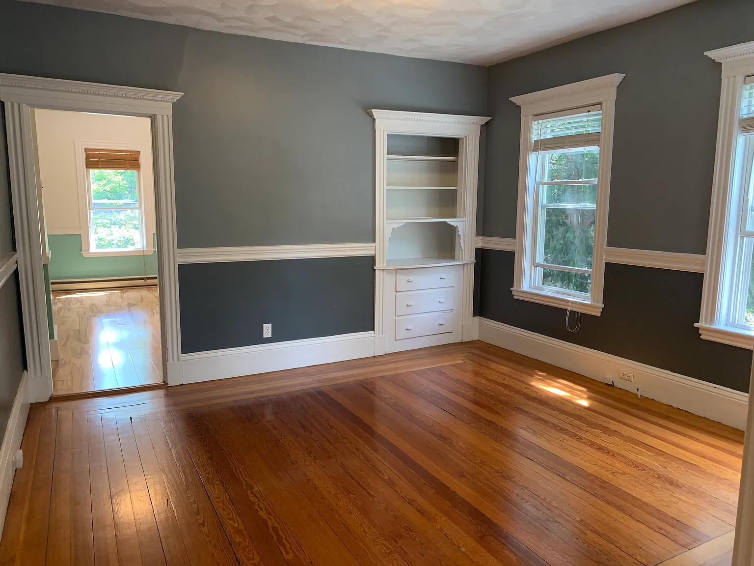 2 bed, 1200 sqft, $3,500 — Photo 2