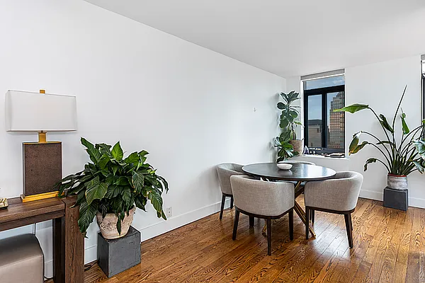 Rented by Living New York | media 9