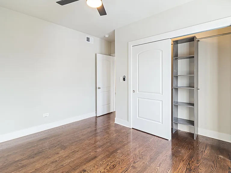 2522-24 W. Superior St. — Photo 6