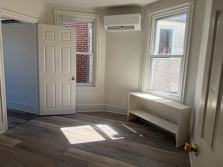 833 N Union St #B — Photo 10