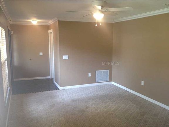 4th image of 632 Swallow Dr