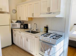 201 Orange St #11, Oakland, CA 94610