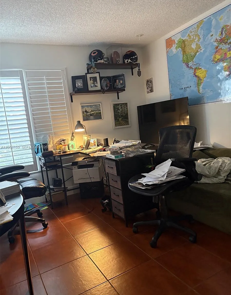 3 bed, 2.5 bath, 2083 sqft, $3,575 — Photo 2