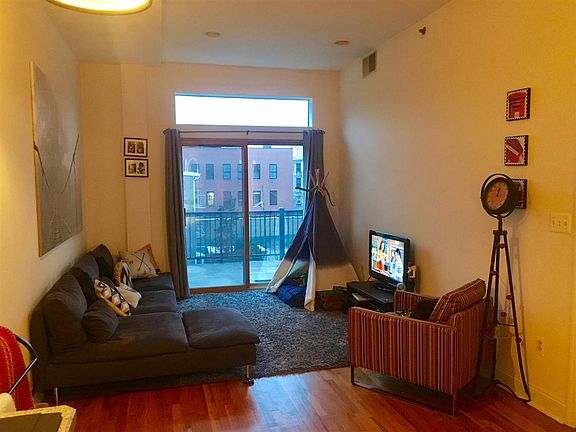 3rd image of 353 Grove St APT 4B