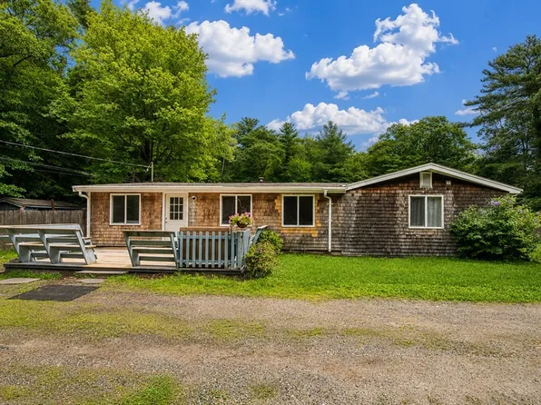 491 Hancock St, Abington, MA 02351