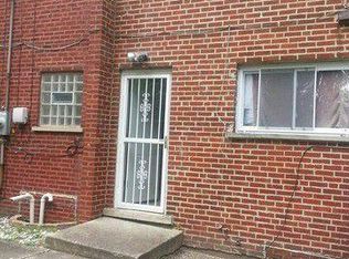 9586 S Colfax Ave, Chicago, IL 60617