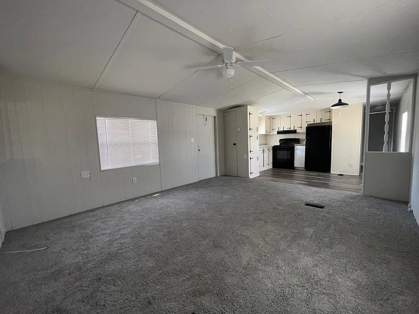 Thonotosassa 2 Bed 2 Bath — Photo 2