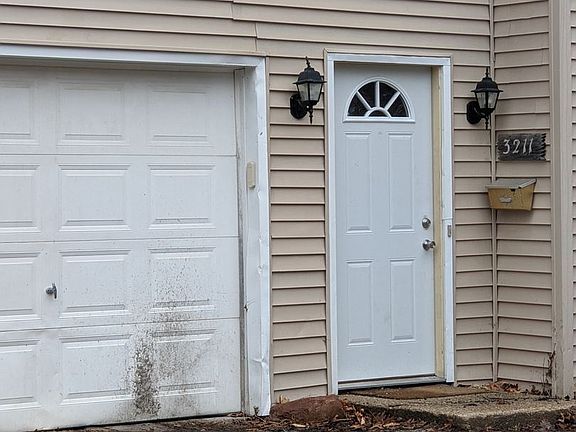 5th image of 3209 Schuetzen Ln #3211