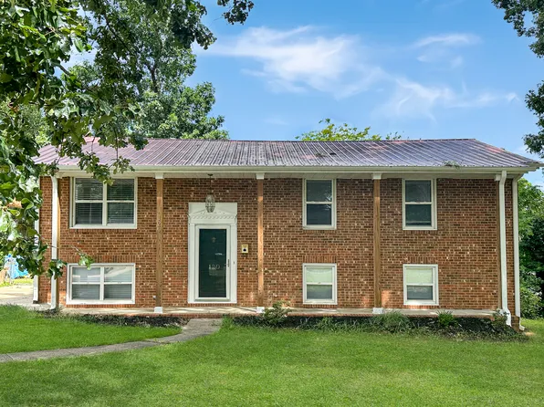 120 Eastway Ln, Graham, NC 27253