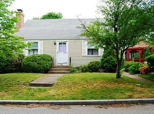 142 King Philip Rd, Rumford, RI 02916