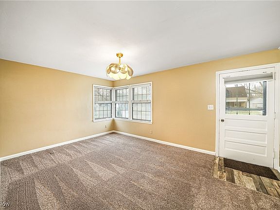 4th image of 223 Madison Ave