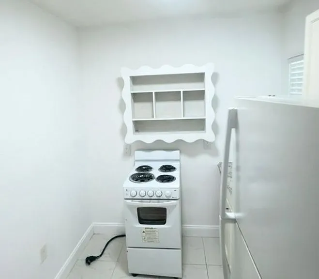 785 NW 76th St — Photo 3