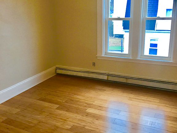 3rd image of 81 Dyer Ave #2