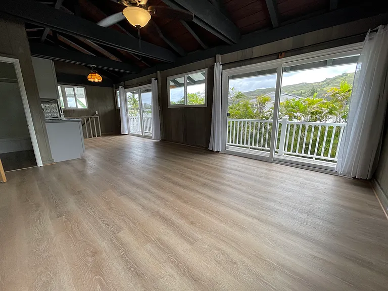 653 Wanaao Rd — Photo 2
