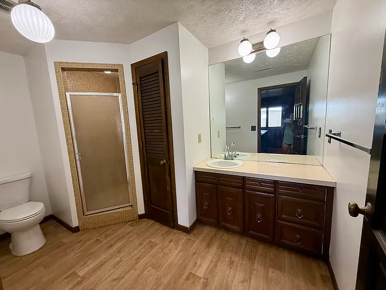 2950 Forestview Cir — Photo 19
