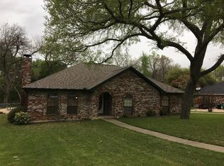 221 Pecan Creek St, Red Oak, TX 75154
