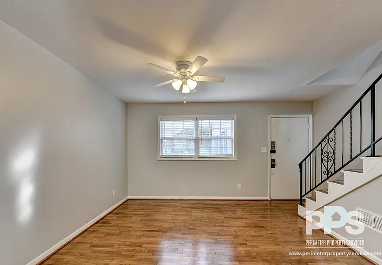 81 E Wesley Rd NE #2 — Photo 11
