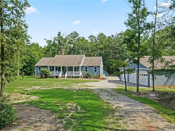 2836 Tidewater Trl, Jamaica, VA 23079