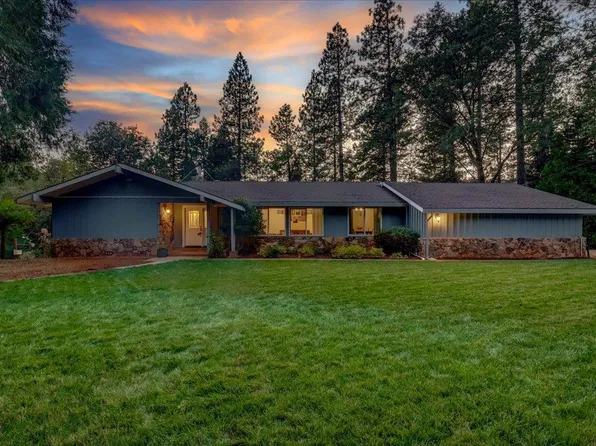 12559 Oak Cir, Grass Valley, CA 95945