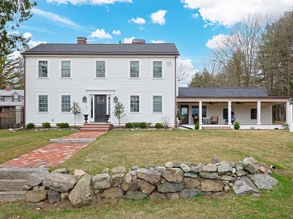 122 Great Plain Ave, Wellesley, MA 02482