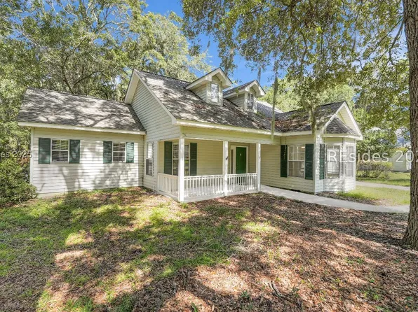 16 Le Moyne Dr, Beaufort, SC 29907