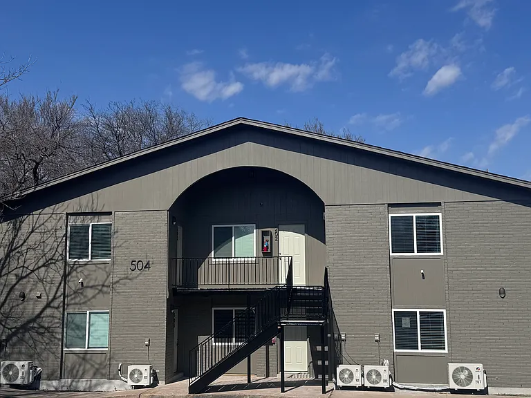 504 Swanee — Photo 19