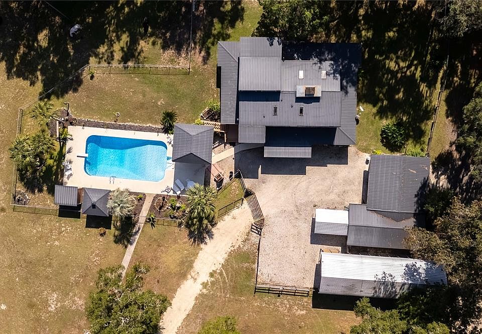 1st image of 15615 NE 21st Avenue Rd